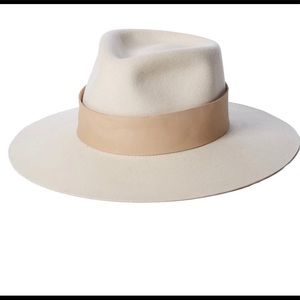 Janessa Leone Carter Hat NEW